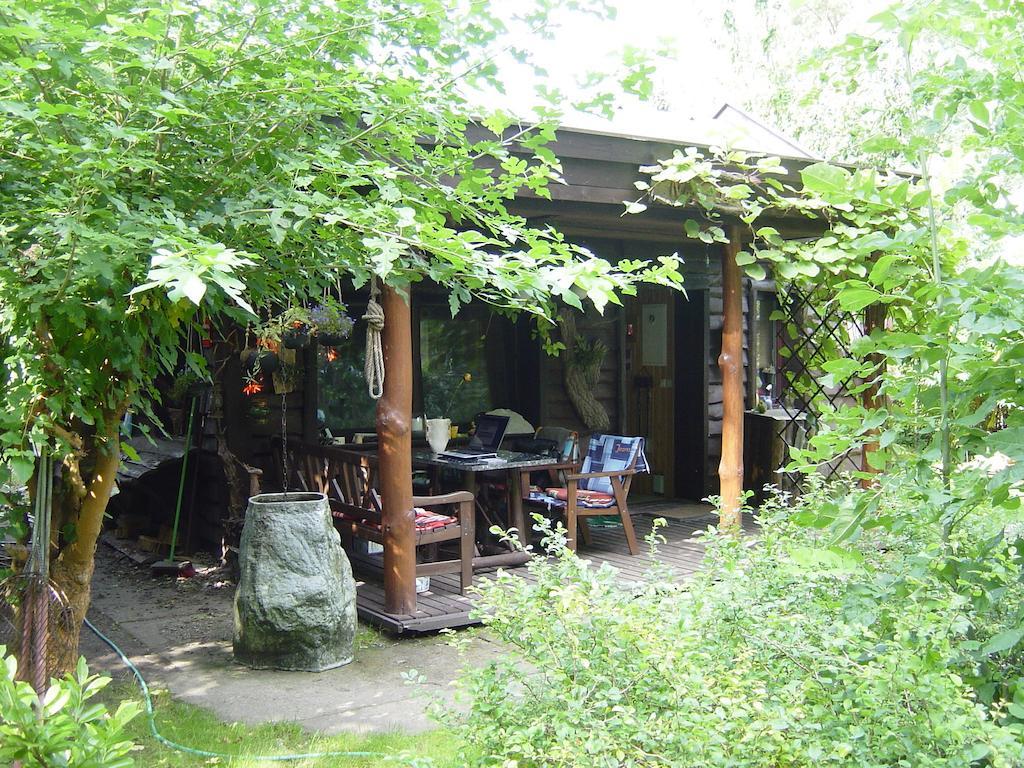 Norwegisches Holzhaus Villa นอยรุพพิน ภายนอก รูปภาพ