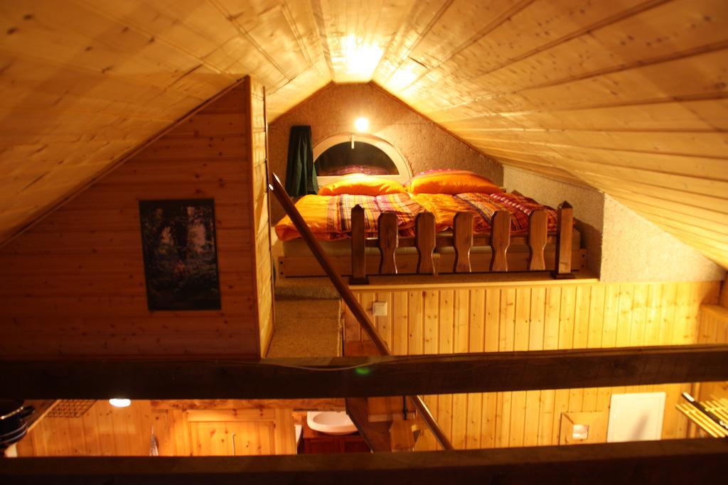Norwegisches Holzhaus Villa นอยรุพพิน ภายนอก รูปภาพ